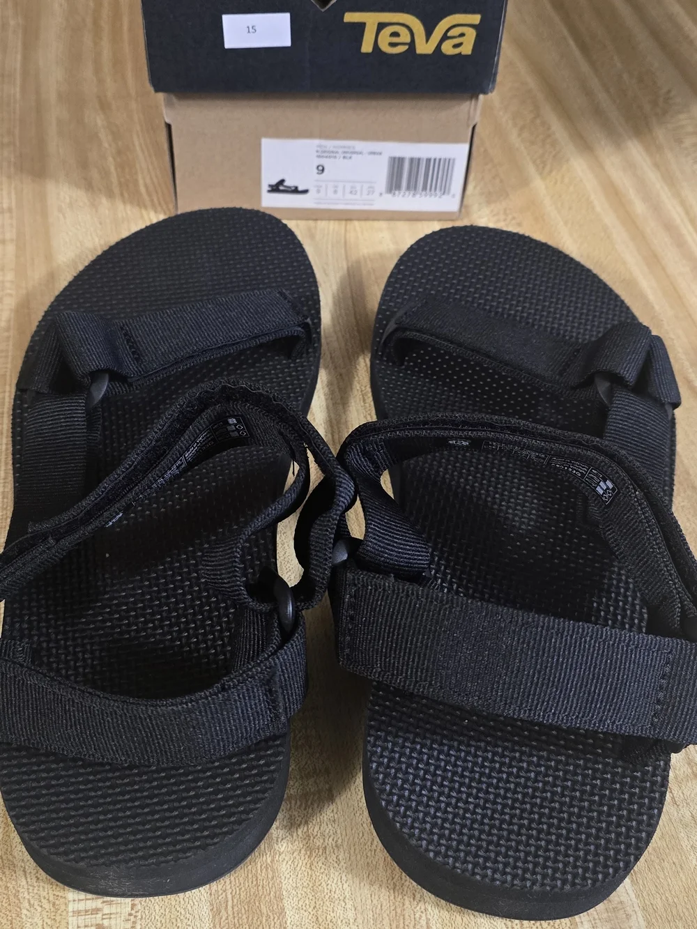 Teva Mens 9  Black Adjustable Strap Sandals Original Universal